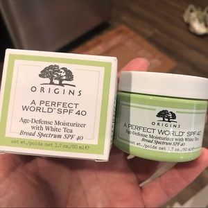 A PERFECT WORLD SPF 40 Age-Defense Moisturizer